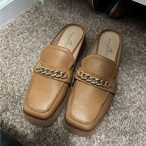 Naked Feet Tan Loafers with Gold Chain